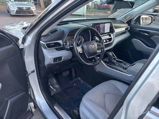 2020 Toyota Highlander Platinum