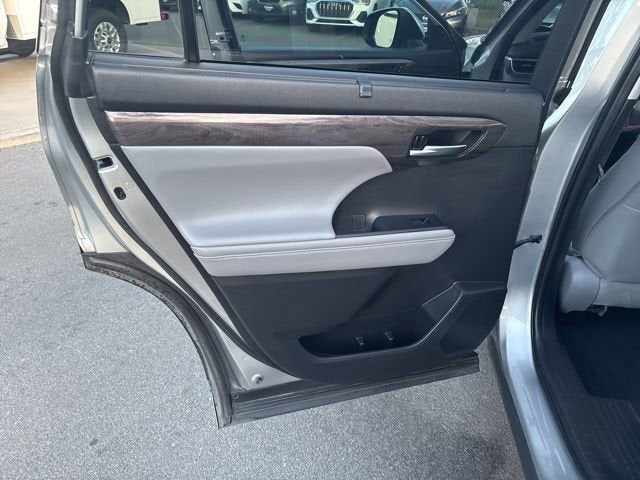 2020 Toyota Highlander Platinum