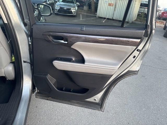 2020 Toyota Highlander Platinum