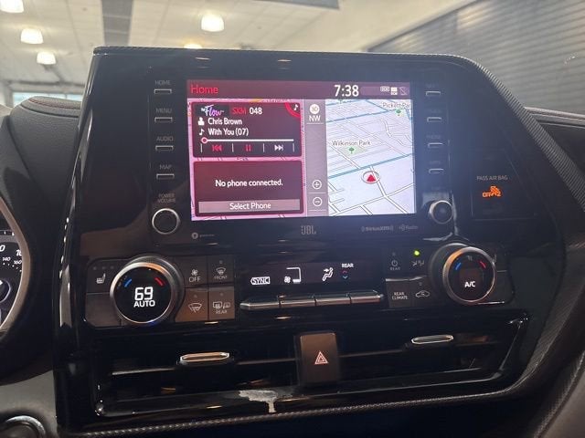 2022 Toyota Highlander XSE