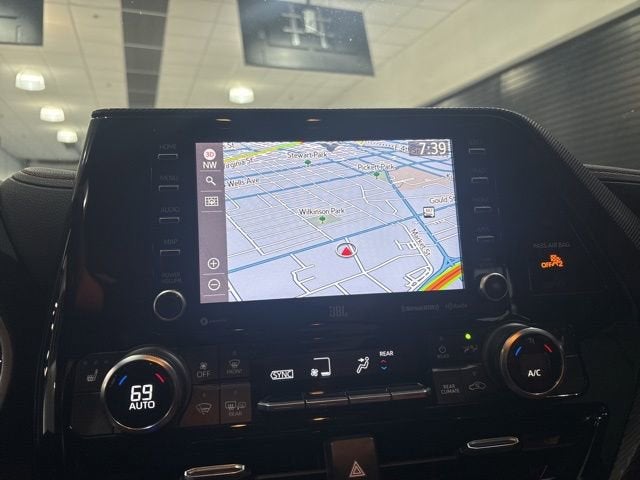 2022 Toyota Highlander XSE