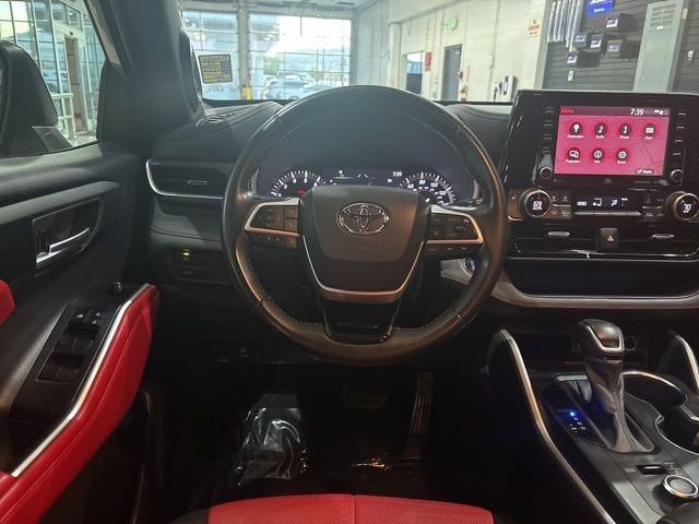 2022 Toyota Highlander XSE