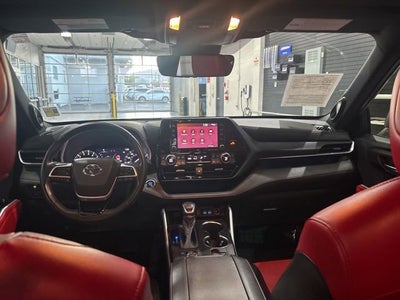2022 Toyota Highlander XSE