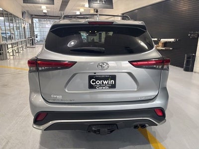 2022 Toyota Highlander XSE