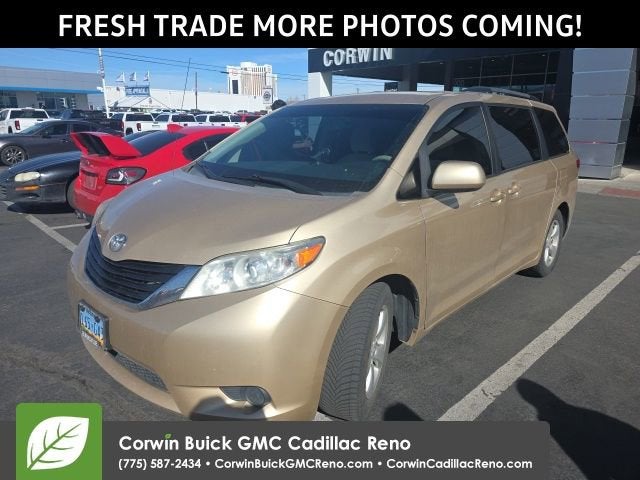 2011 Toyota Sienna LE AAS