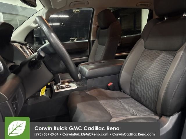 2017 Toyota Tundra SR5 5.7L V8