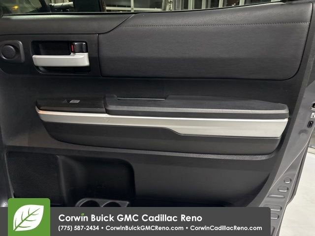 2017 Toyota Tundra SR5 5.7L V8