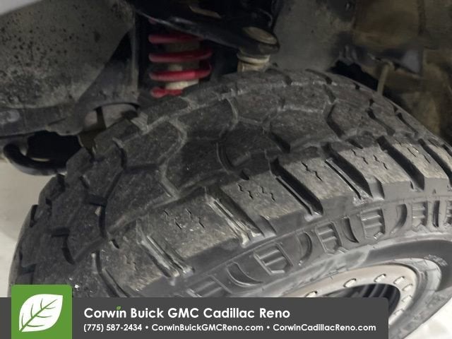 2017 Toyota Tundra SR5 5.7L V8