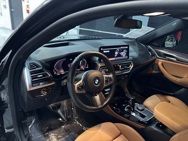 2025 BMW X4 xDrive30i