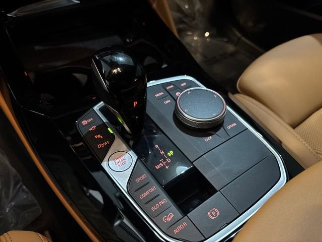 2025 BMW X4 xDrive30i