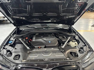 2025 BMW X4 xDrive30i