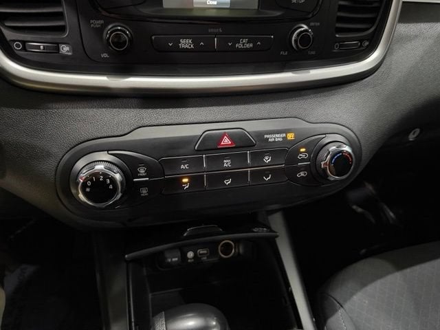 2017 Kia Sorento 2.4L LX