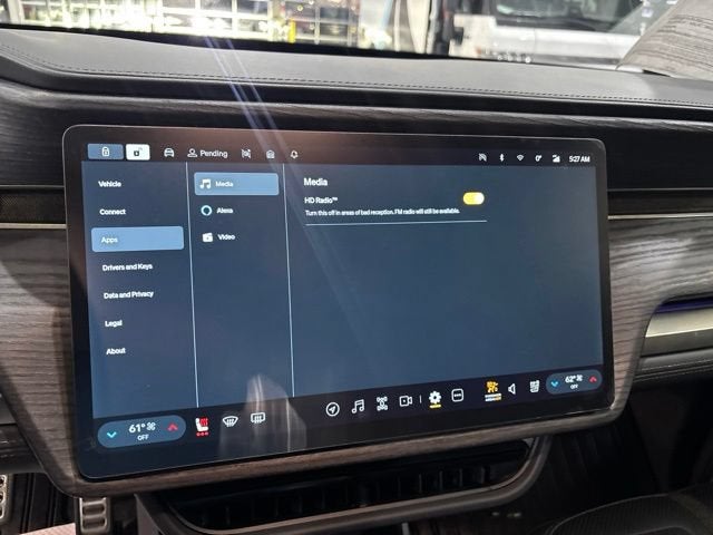 2023 RIVIAN R1T Adventure