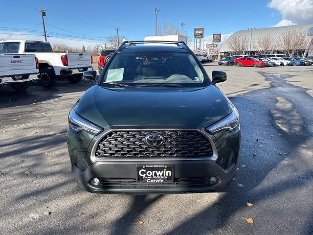 2025 Toyota Corolla Cross XLE