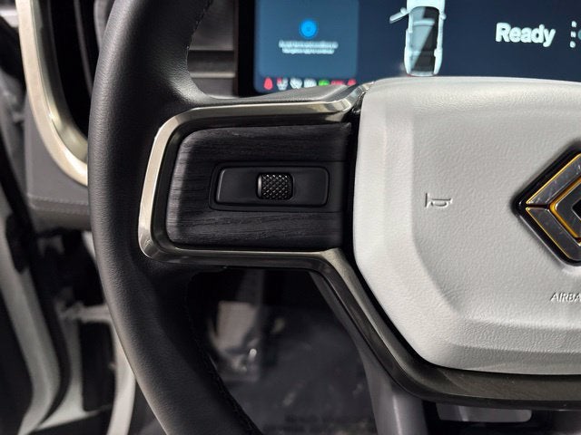 2025 RIVIAN R1S Adventure
