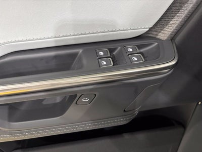 2025 RIVIAN R1S Adventure