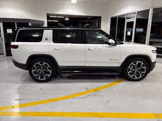 2025 RIVIAN R1S Adventure