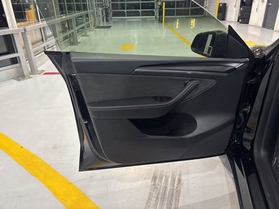 2024 Tesla Model Y Performance