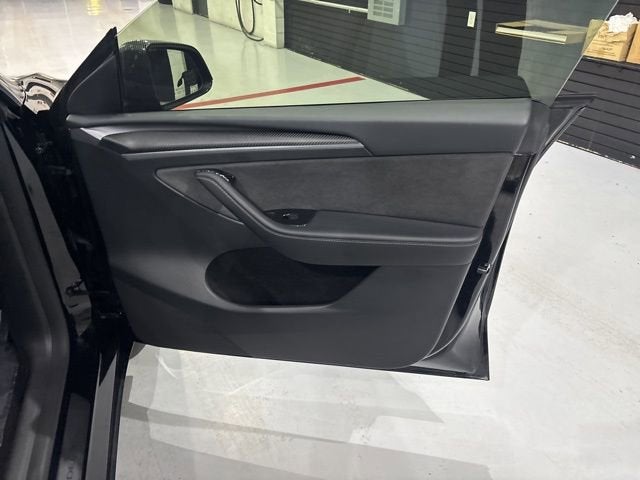 2024 Tesla Model Y Performance