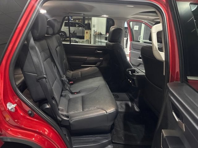 2024 Toyota Sequoia SR5