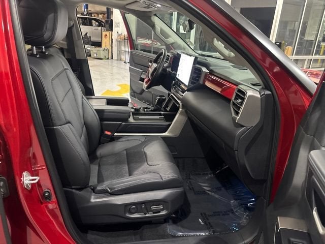 2024 Toyota Sequoia SR5