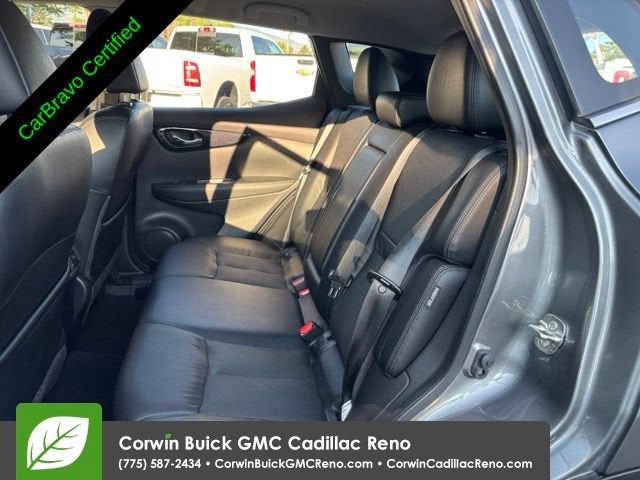 2022 Nissan Rogue Sport SL AWD Xtronic CVT