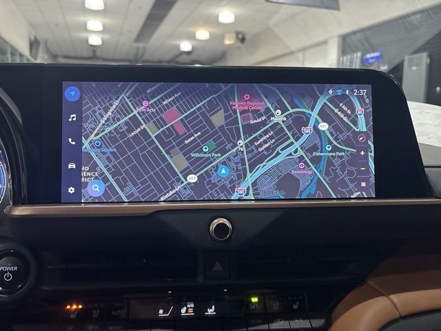 2025 Toyota Crown Signia Limited