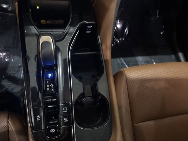 2025 Toyota Crown Signia Limited