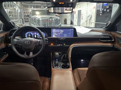 2025 Toyota Crown Signia Limited