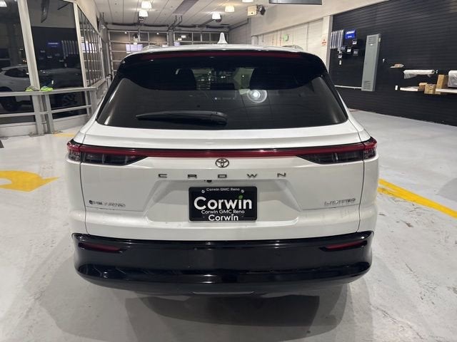 2025 Toyota Crown Signia Limited