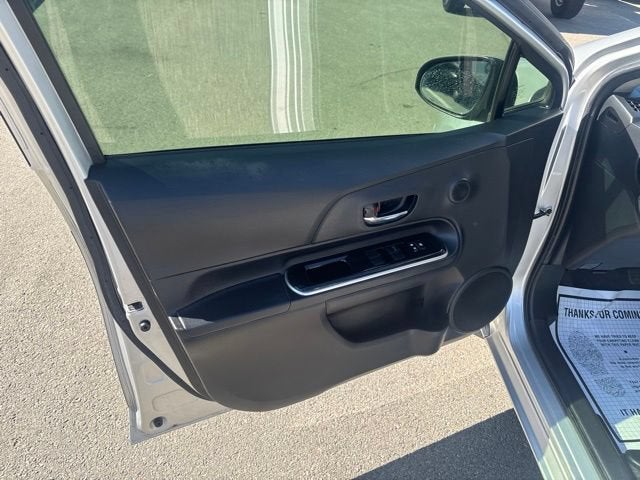2016 Toyota Prius c One