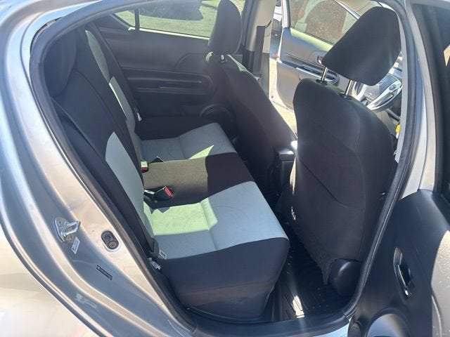 2016 Toyota Prius c One