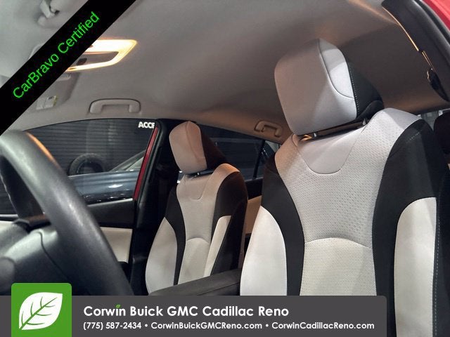 2019 Toyota Prius LE