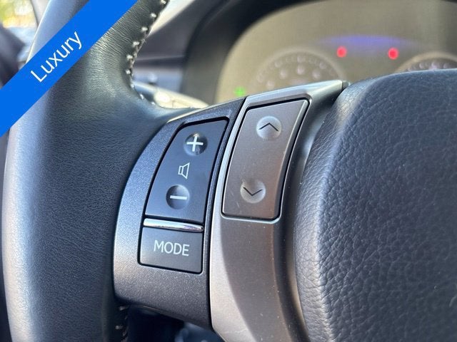 2013 Lexus ES 300h Hybrid