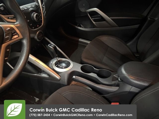 2016 Hyundai Veloster NA