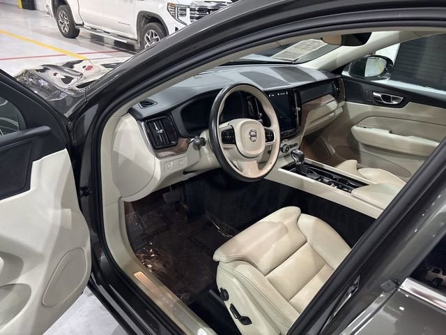 2019 Volvo XC60 Inscription