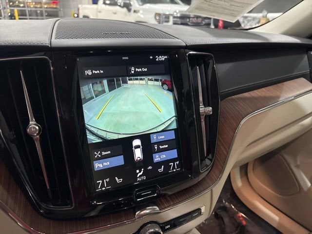 2019 Volvo XC60 Inscription