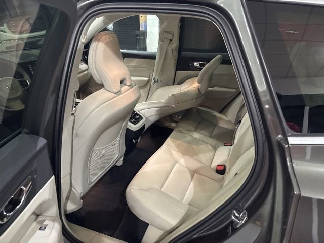 2019 Volvo XC60 Inscription