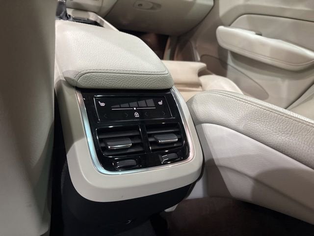 2019 Volvo XC60 Inscription