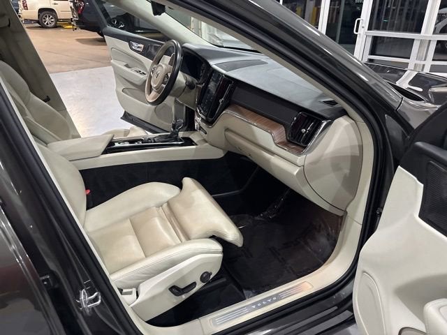 2019 Volvo XC60 Inscription