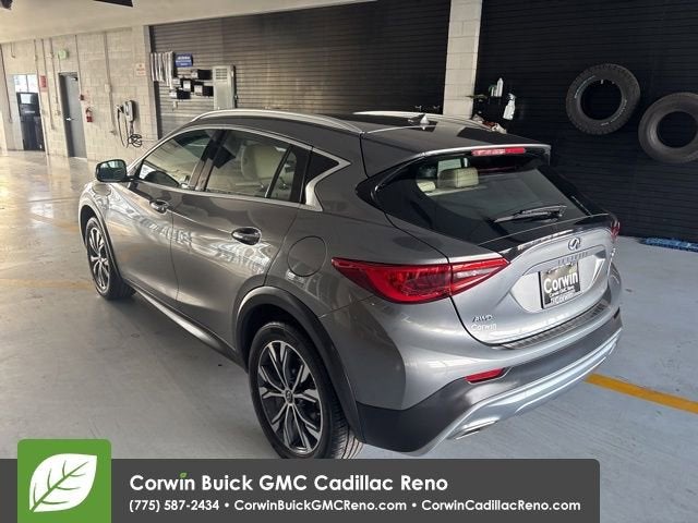 2018 INFINITI QX30 Premium