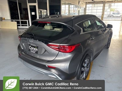 2018 INFINITI QX30 Premium