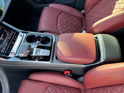 2025 Audi SQ8 Premium Plus 4.0 TFSI quattro