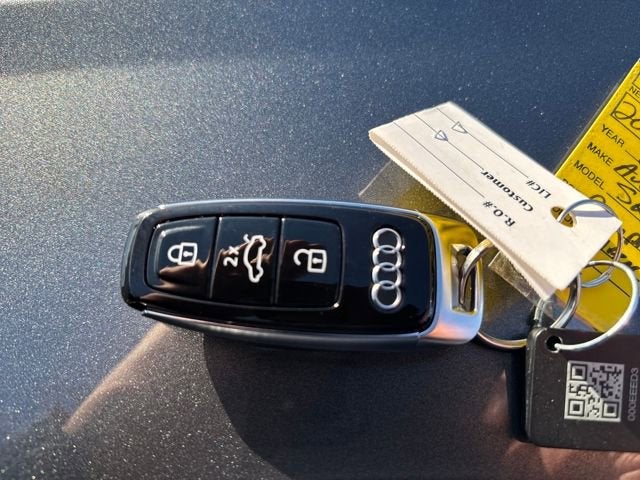 2025 Audi SQ8 Premium Plus 4.0 TFSI quattro