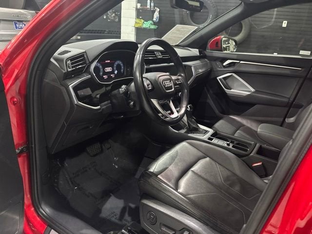 2022 Audi Q3 Premium 45 TFSI S line quattro Tiptronic
