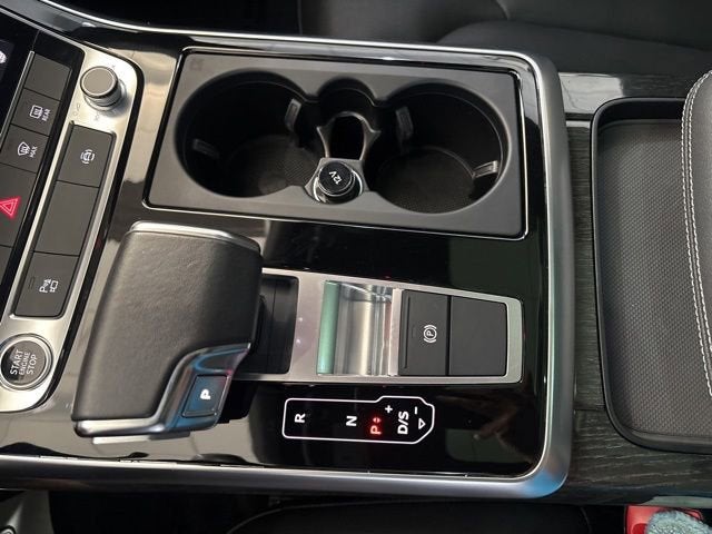 2021 Audi Q8 Premium Plus
