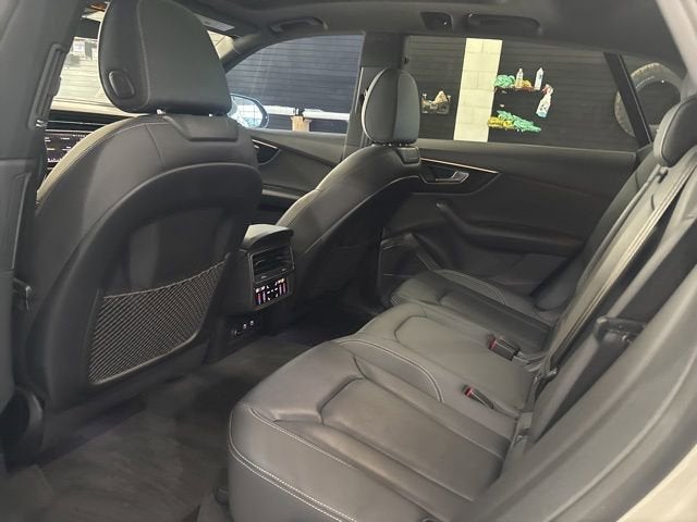 2021 Audi Q8 Premium Plus