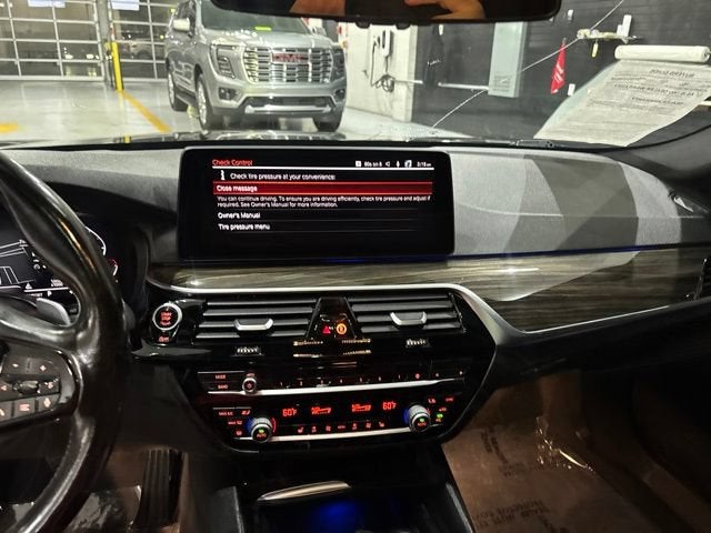2021 BMW 530i 530i