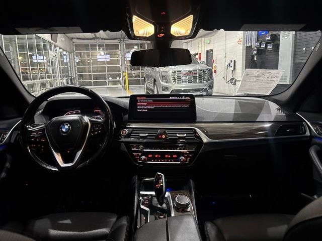 2021 BMW 530i 530i