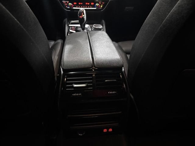 2021 BMW 530i 530i